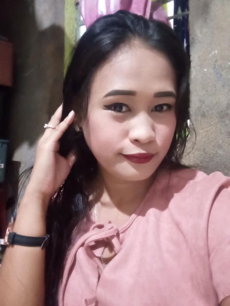 Mhiyalyn F. Naniong profile icon