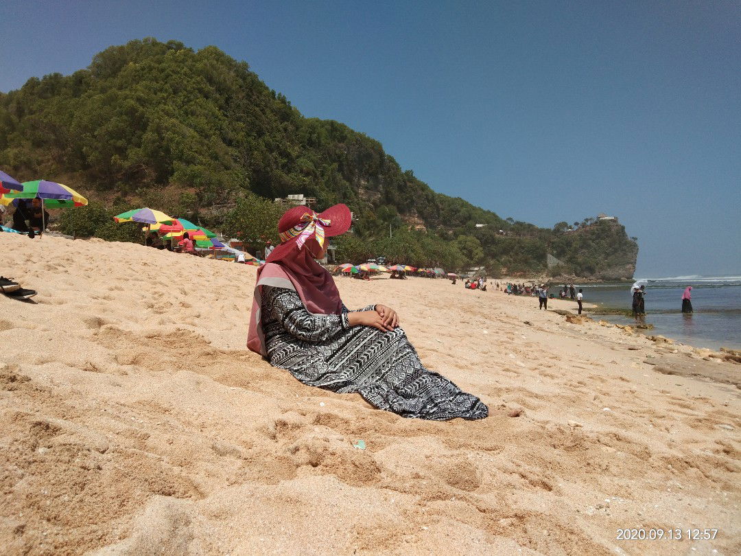 Siti Humairoh profile icon