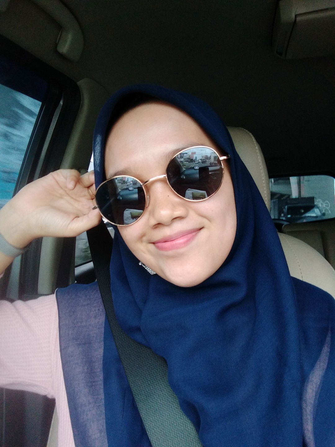 Diah Astuti profile icon