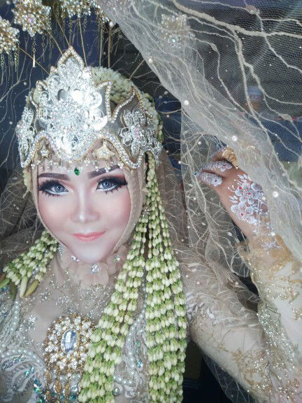 dinda ayu wardiana profile icon