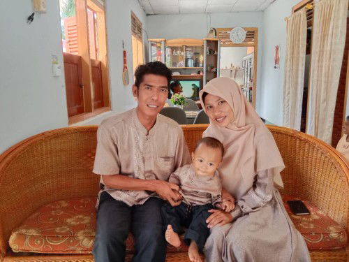 Resti Saputri profile icon