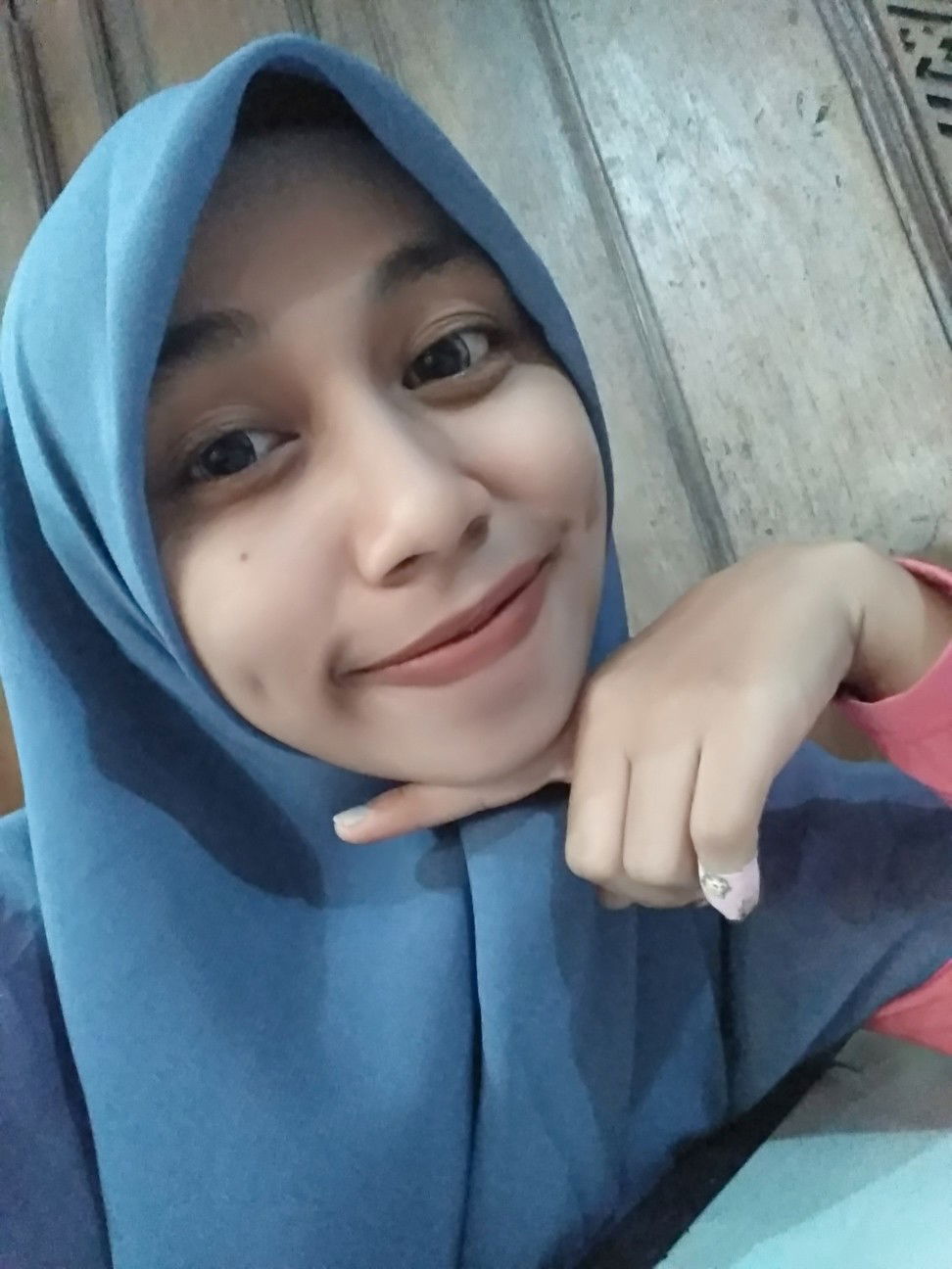 Retno Mayangsari profile icon