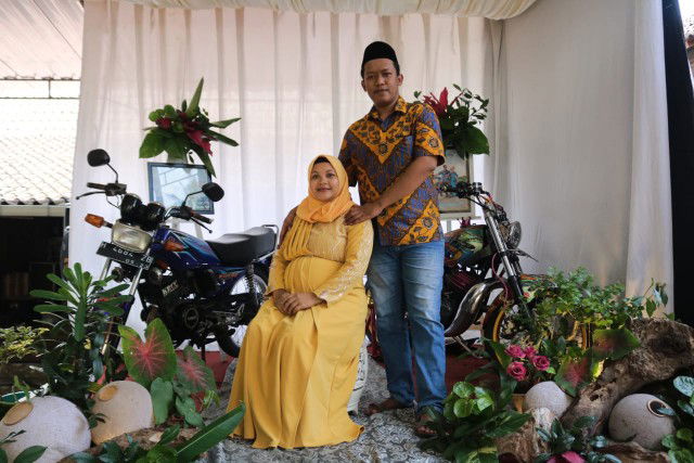 Ari Fitriani profile icon