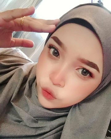 aini shahira binti mohd alias profile icon