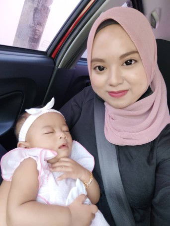 Noor Ezlin profile icon