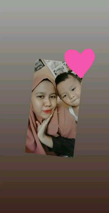 Nur Anina profile icon