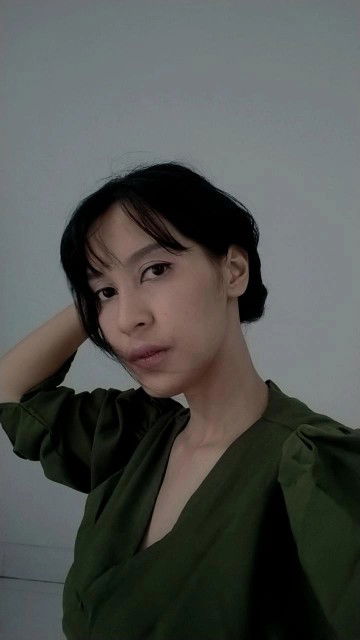 putrisarom profile icon