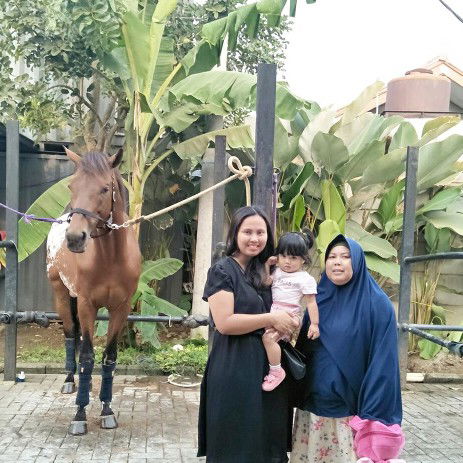 Herli Yuningsih profile icon