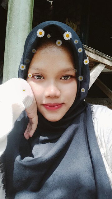 Desi Ratnasari profile icon