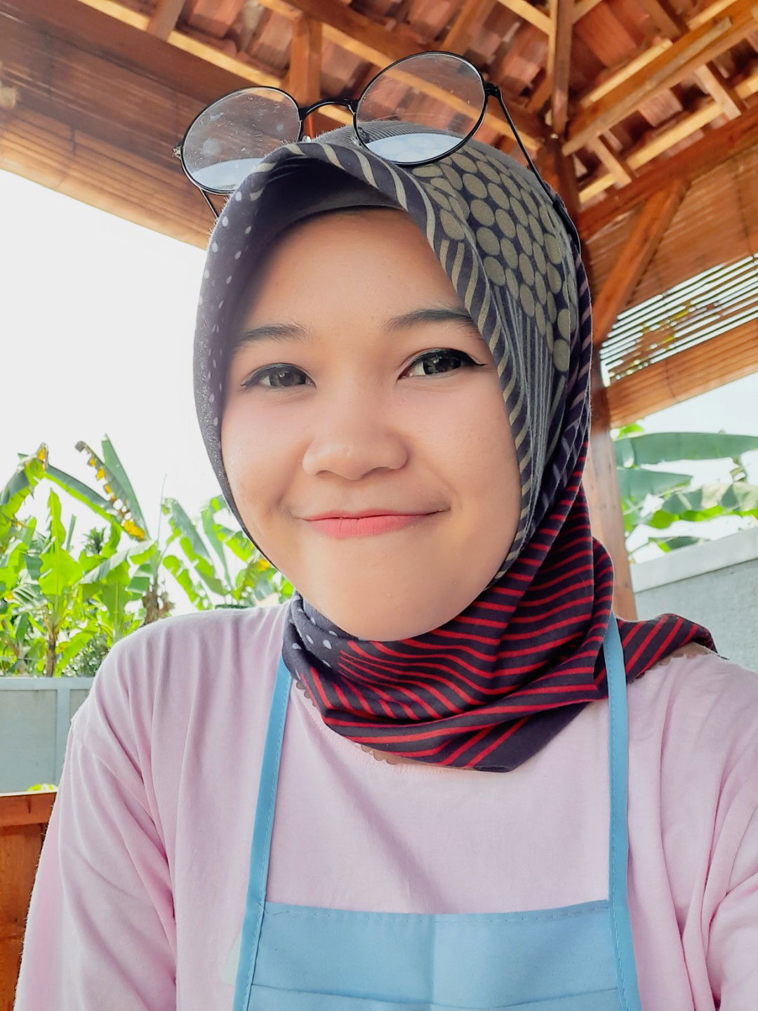 yulianti anggraeni profile icon