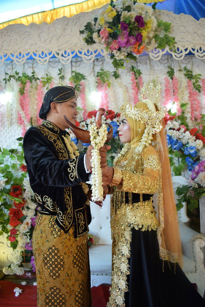 Dyah Wdyrt profile icon