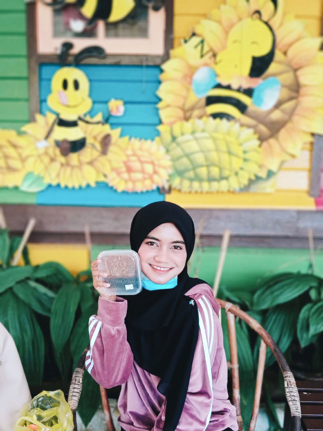 Nur Hanny profile icon