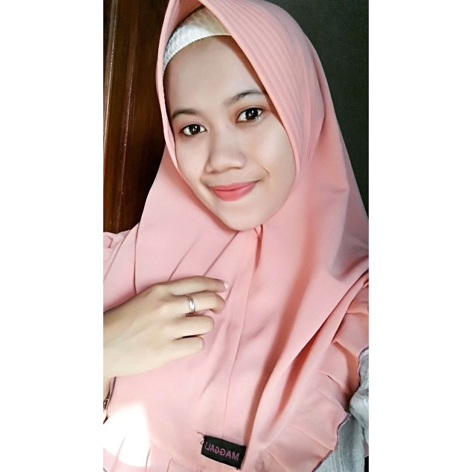 Heny Retnowati profile icon