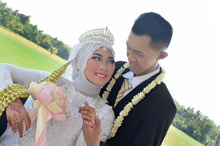 Siti Anisa profile icon