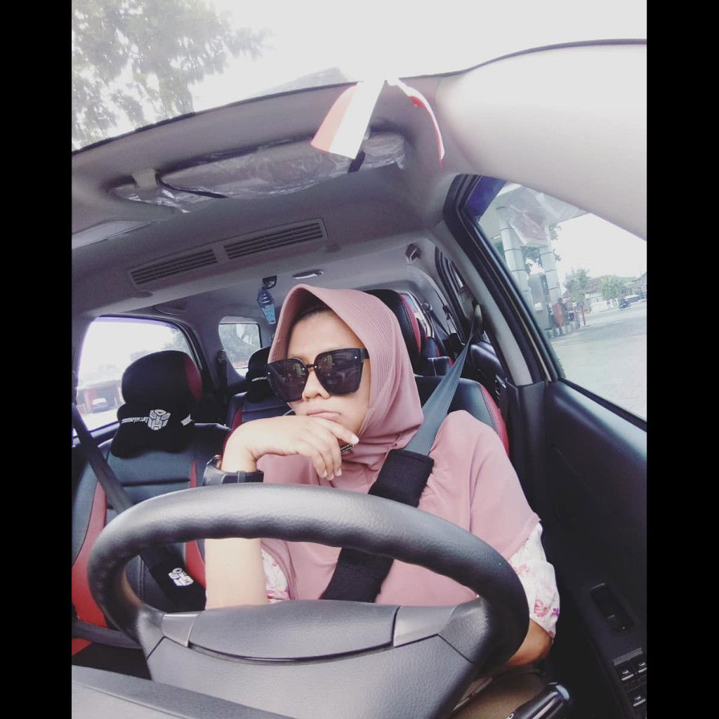 Yovie Anita Shelvi profile icon