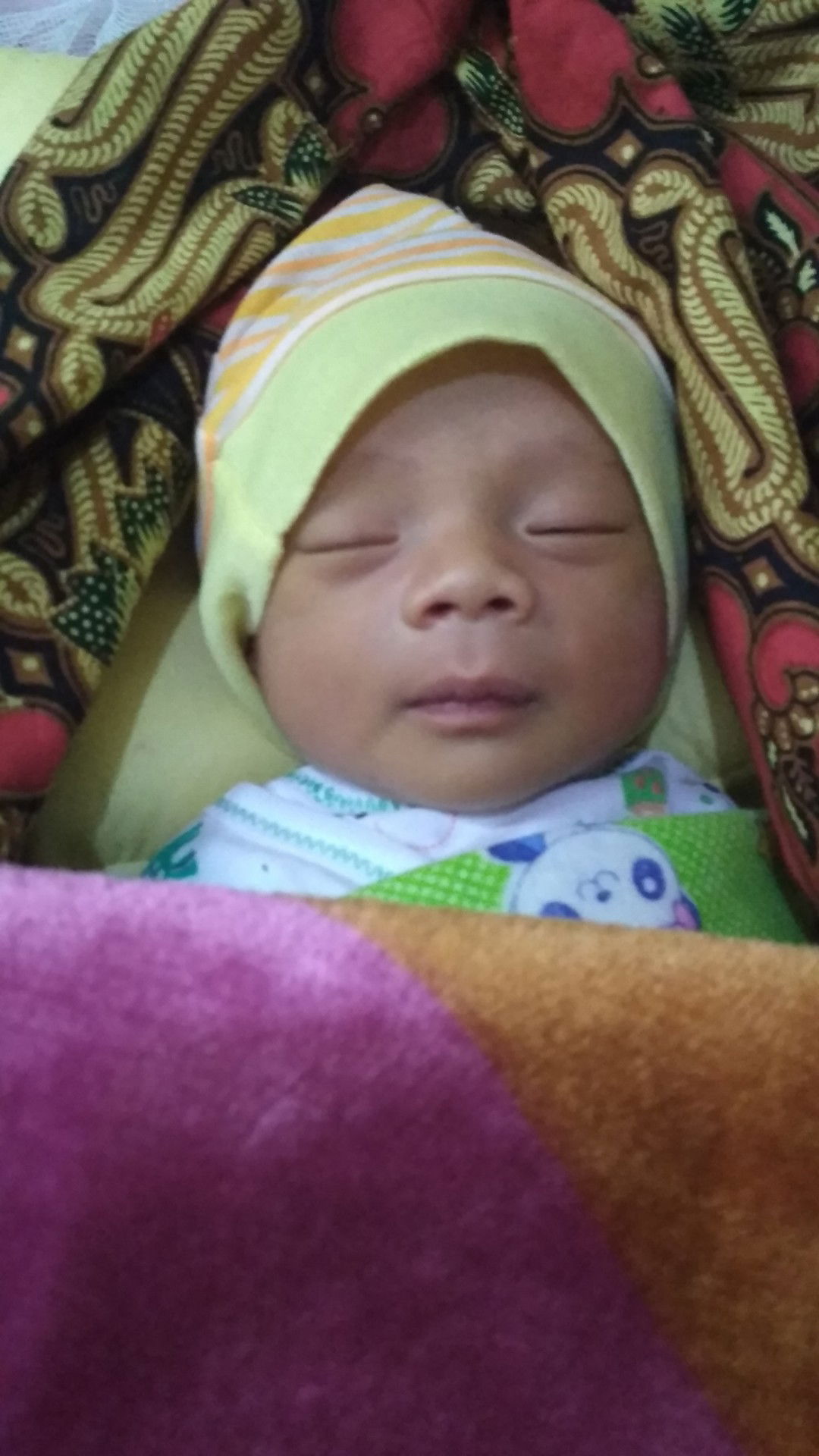 isti maulani hanifa profile icon