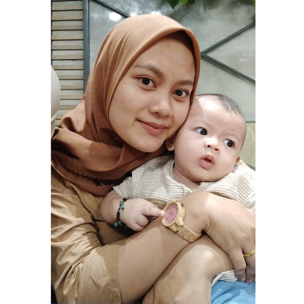 Desi Ratnasari profile icon