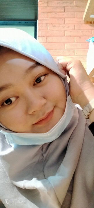 Yenny oktaviyani profile icon