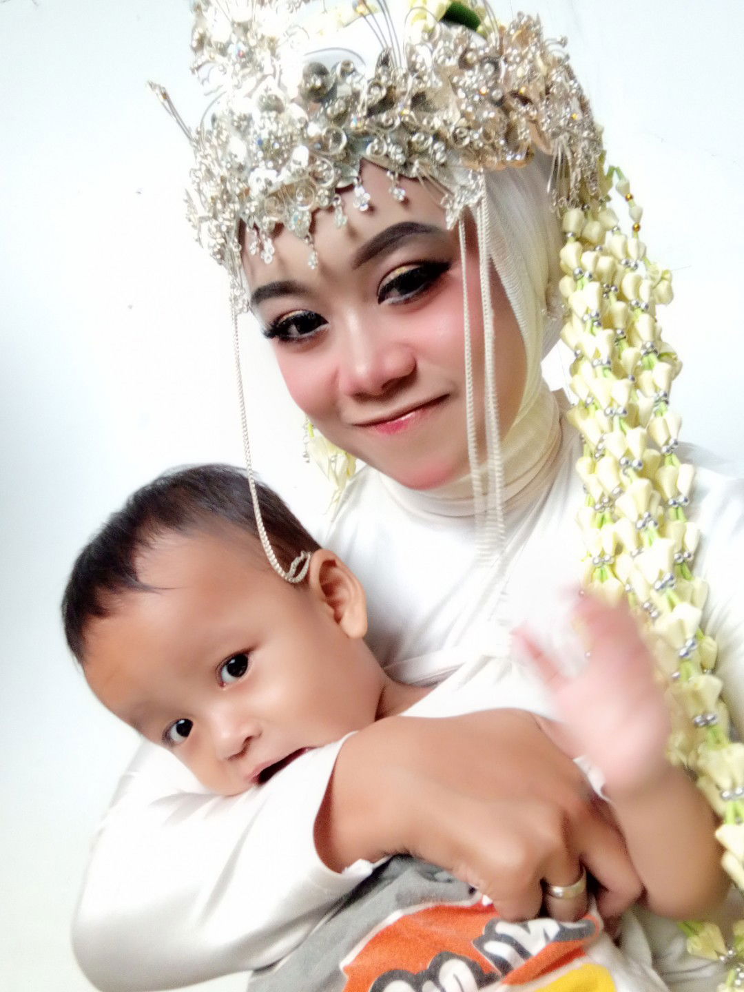 resa rosmawati profile icon