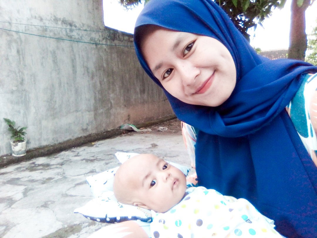 Anisa Hidayati profile icon