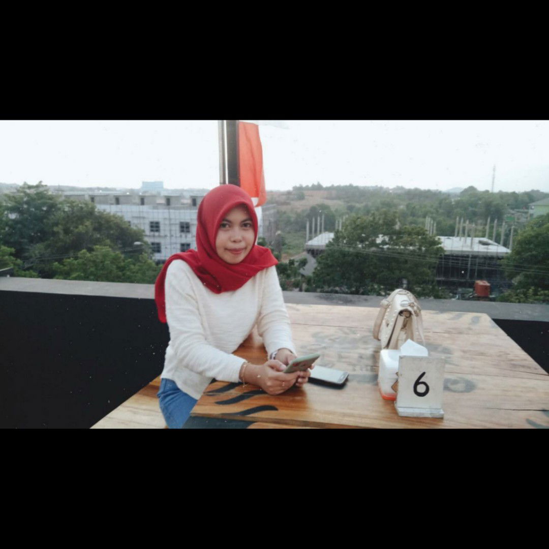 Erlin Chrisnita profile icon