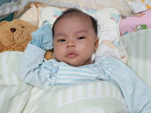 น้องอายุ 2 เดือน หนักเท่าไหร่แล้วค่ะแม่ๆ