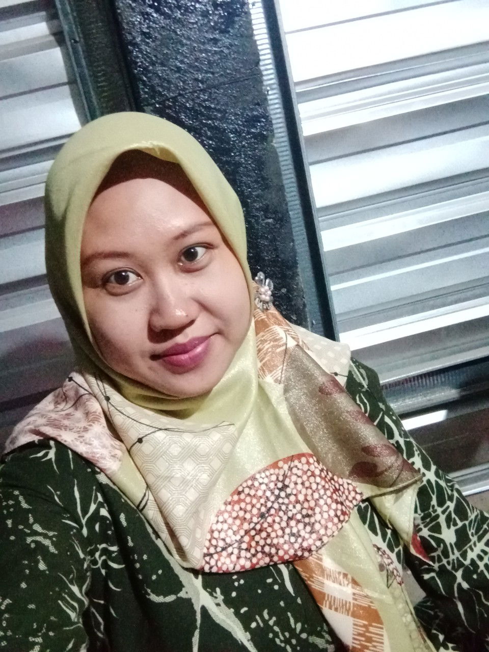 Silvia Listianingrum profile icon