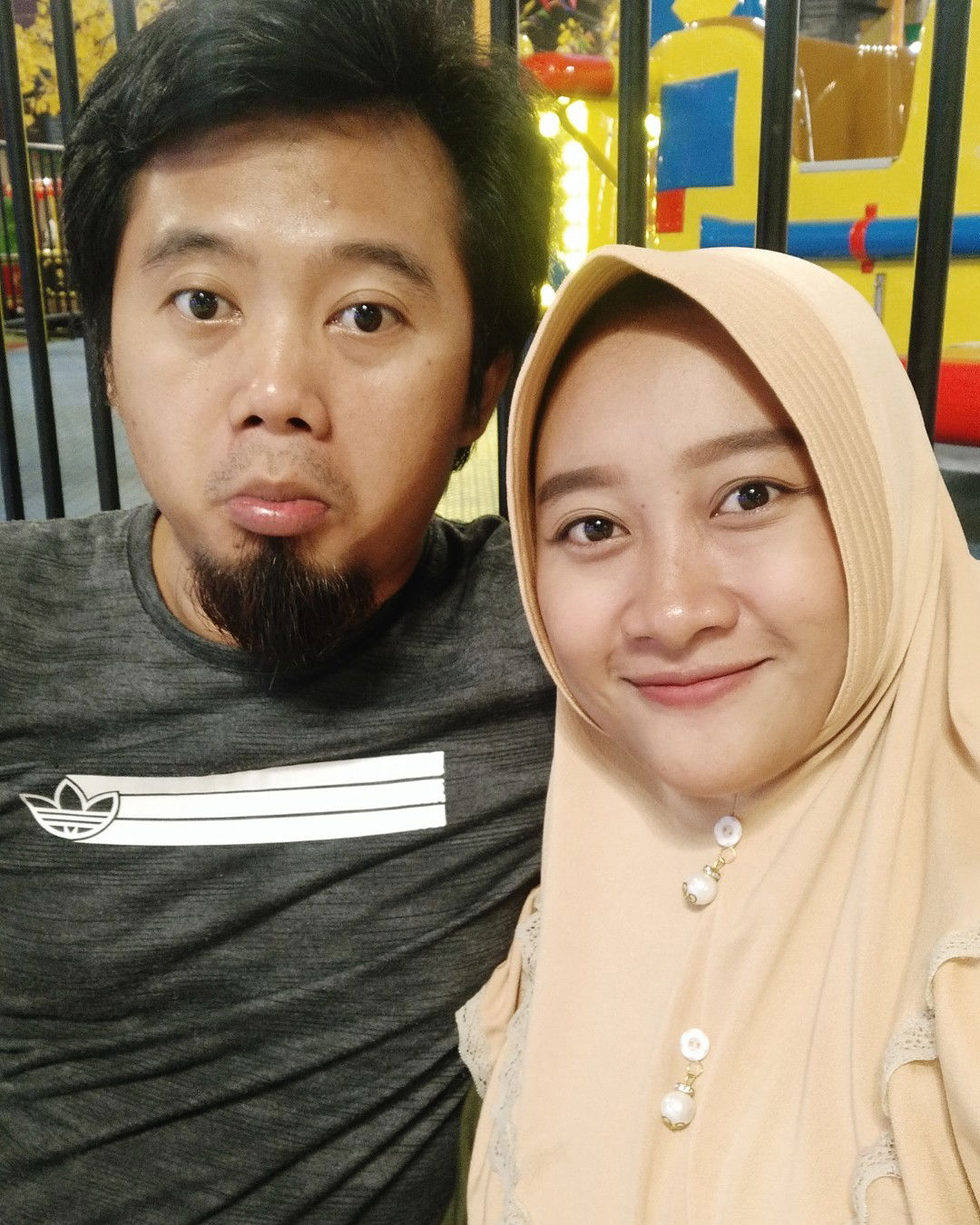 thageia gin profile icon