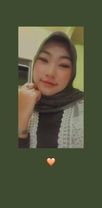 Intan Aulia profile icon