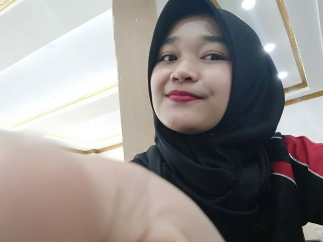 Yuli Putri Sukarno profile icon