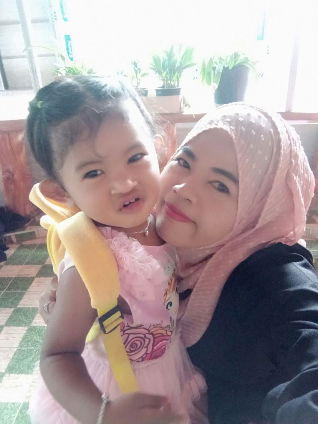 อภิฤดี​ ติเอียดย่อ profile icon