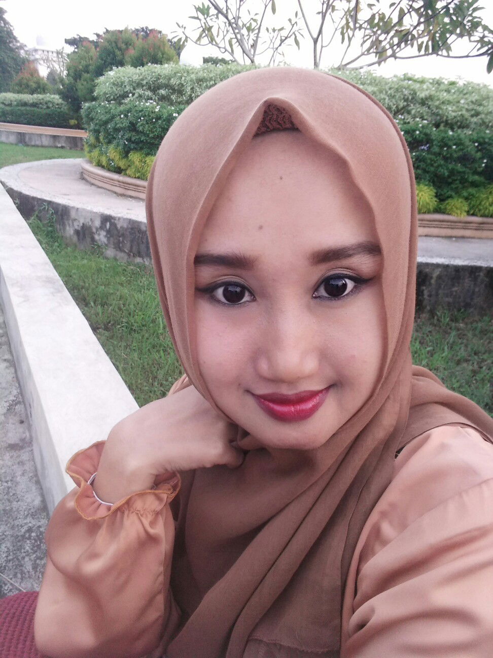 Indah Wulandari profile icon