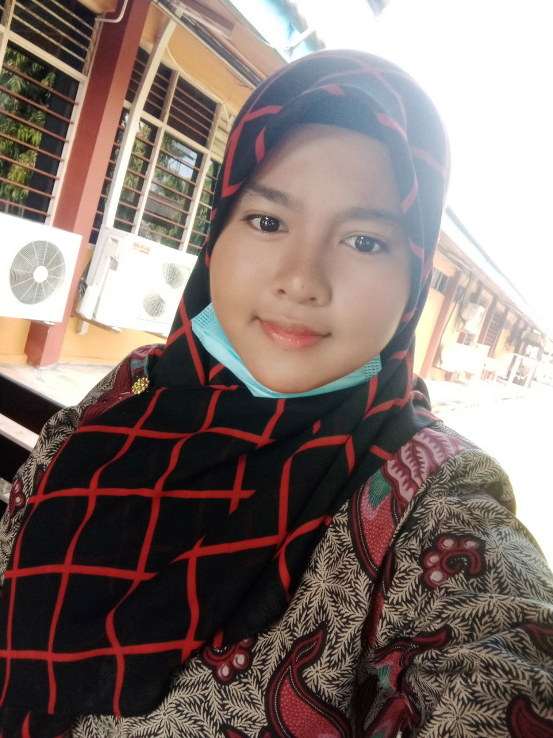 AMIRA HIDAYAH profile icon