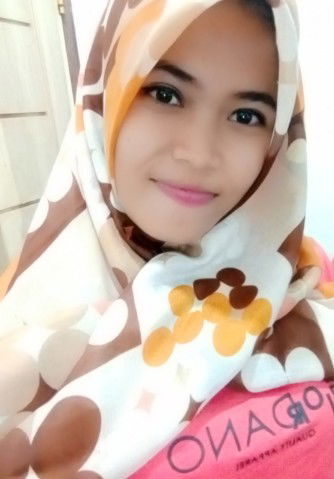 putri lestari profile icon