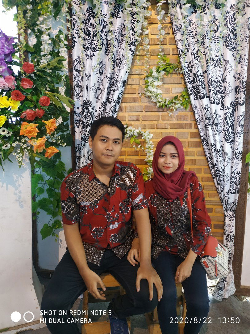 Iis Novitasari profile icon