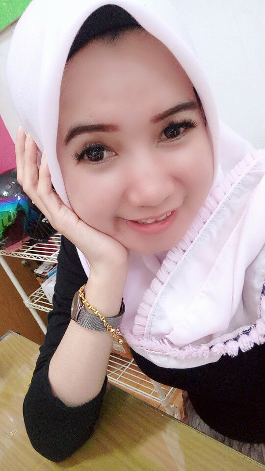 Yenni Anggriani profile icon