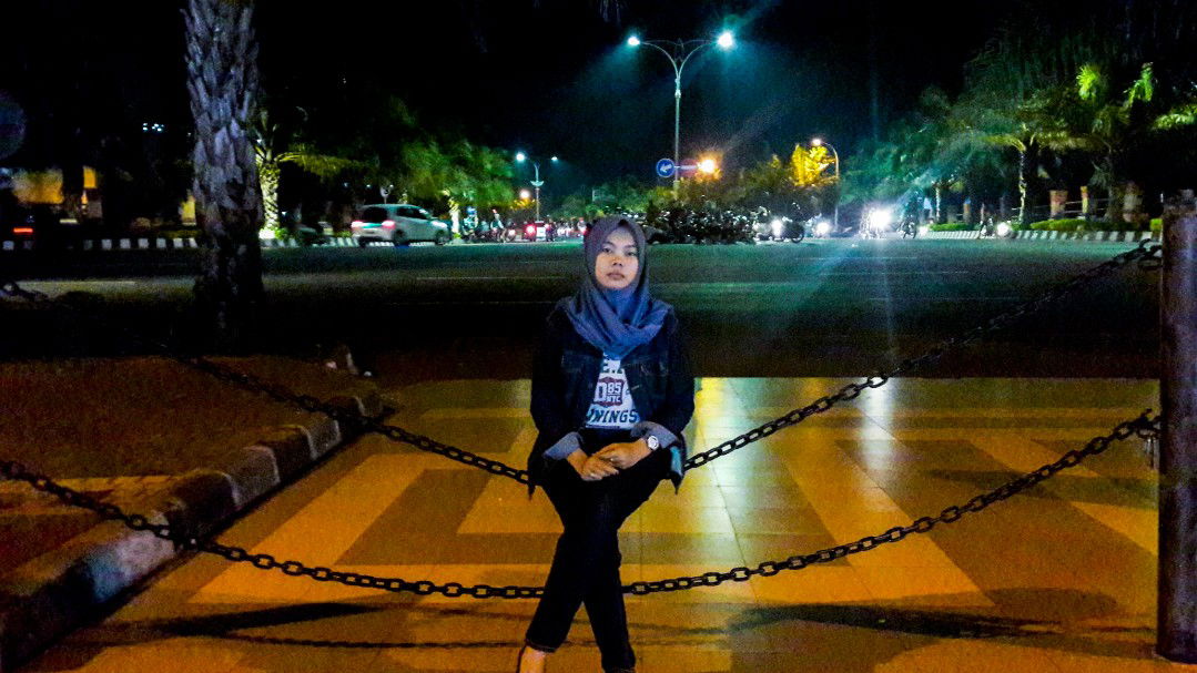 TITIK RESTIANI profile icon