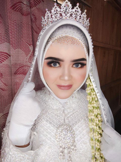 Febri Nurmalita profile icon