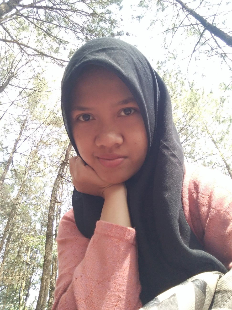 Rini Astriani profile icon