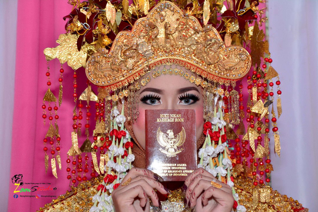 Nadia Saphira profile icon