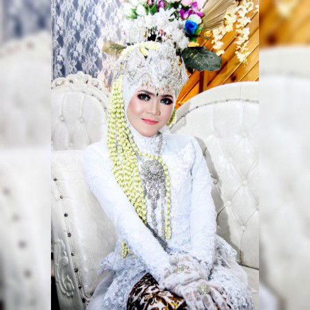 pipit pitriyani profile icon