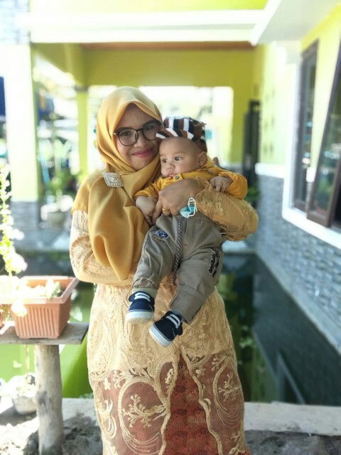 Fitri handayani lingga profile icon