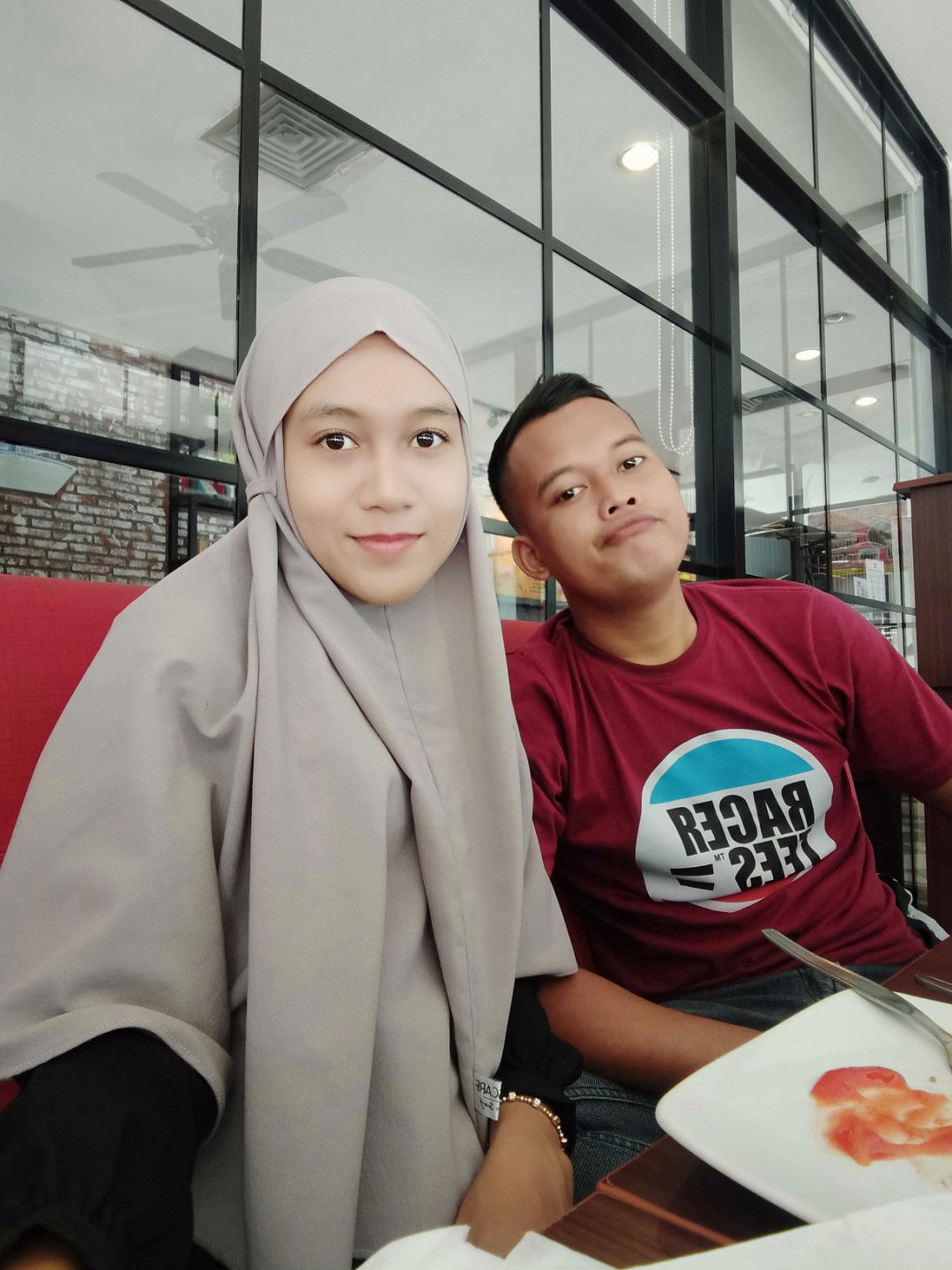 Rantika Dewi profile icon