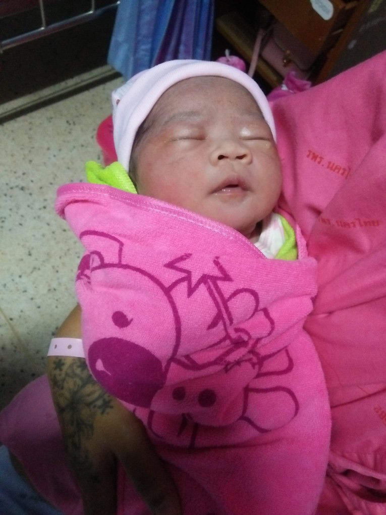 ซี'ฝนน 'ไม่สนโลก profile icon