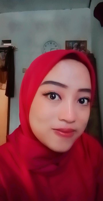 Siti Nurhasanah profile icon