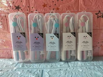 HAIR STRAIGHTENER