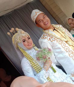 fitri setyaningsih profile icon