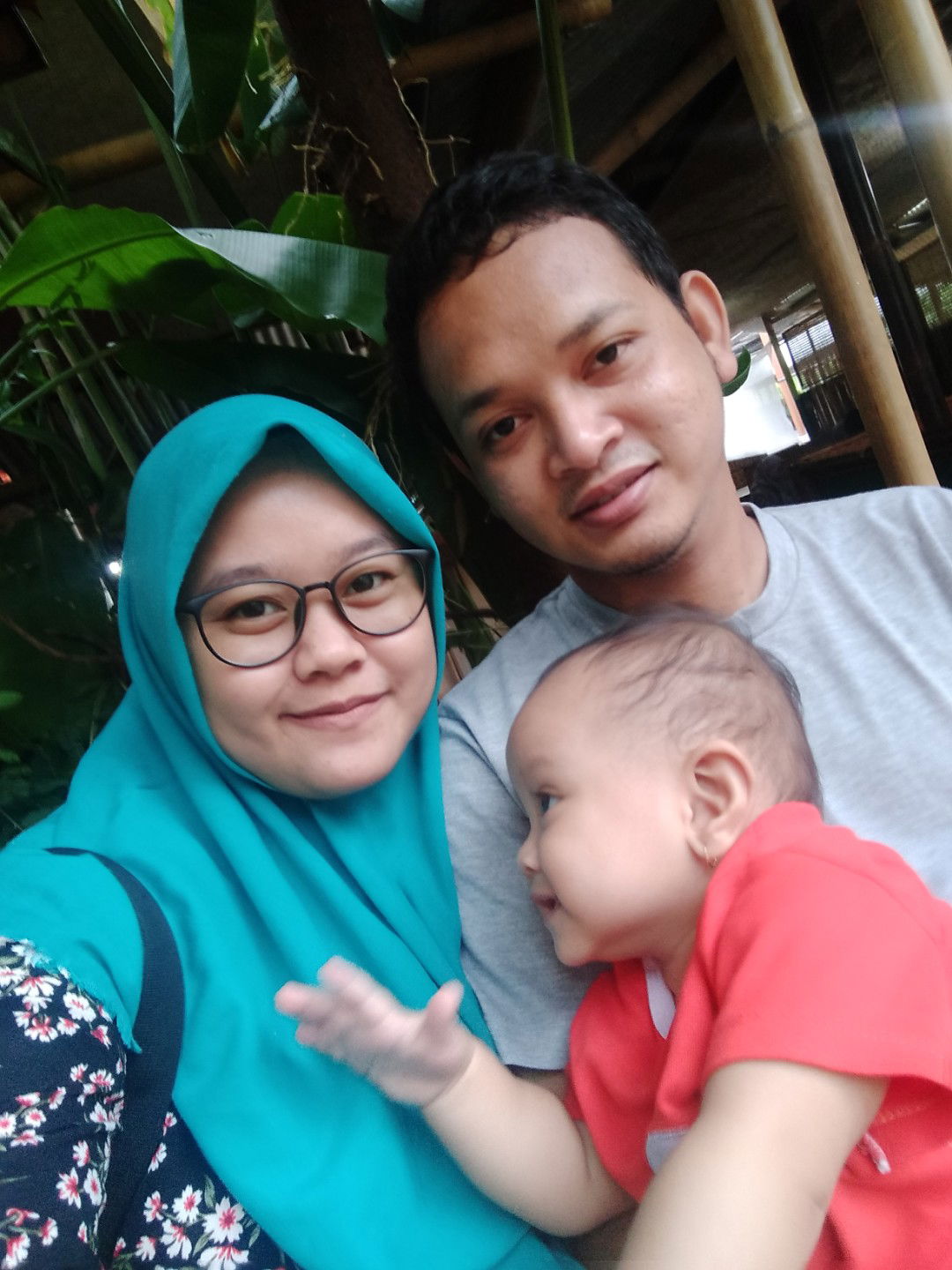 devy rusmia sari profile icon