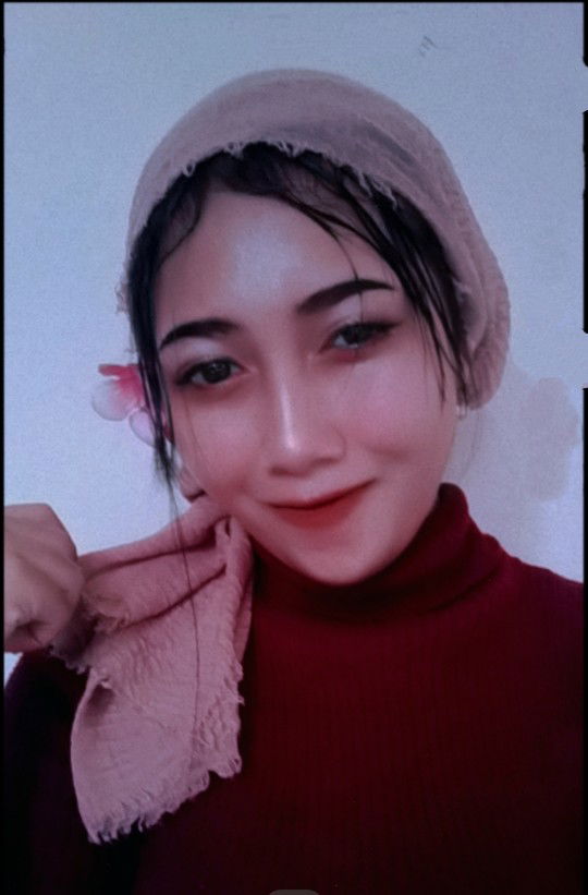 Dewi Purwati profile icon