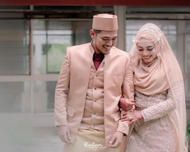 Dewi Nuryanti profile icon